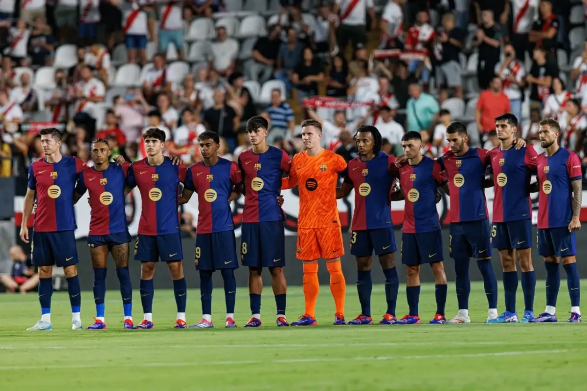 fc-barcelona-ziskala-16leteho-ajaye-tavarese-z-akademie-norwich-city