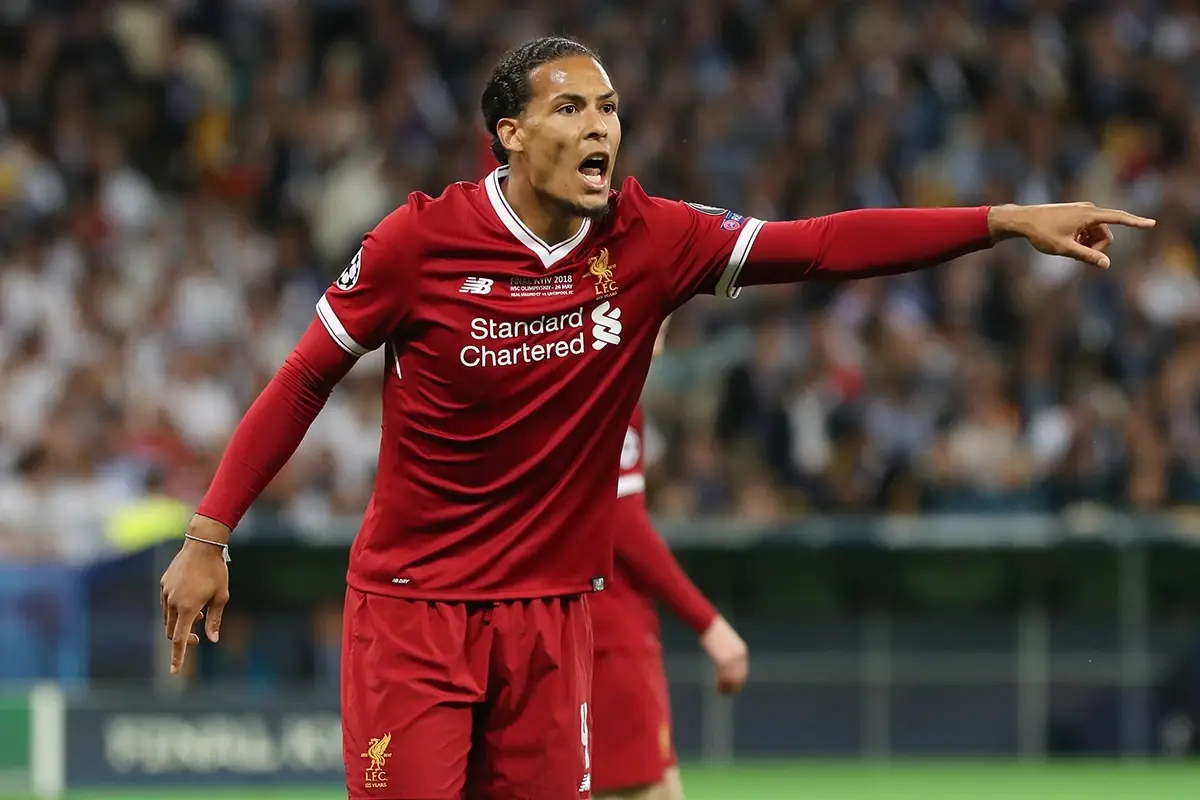 van-dijk-svolava-tym-po-remize-s-burnley-liverpool-musi-resit-problemy-pred-marseille