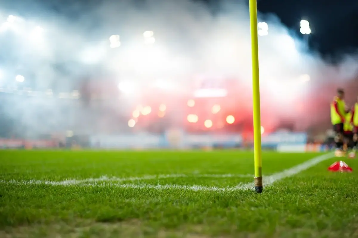 alvaro-morata-vyloucen-v-zaveru-como-prohral-12-s-fiorentinou-cesc-fbregas-ho-ostre-zkritizoval