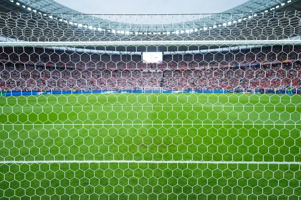 leroy-sane-se-vratil-do-reprezentace-a-pri-vitezstvi-20-nad-lucemburskem-zapsal-asistenci